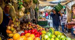 La CMA observó en sus operaciones comerciales de este martes una baja oferta de productos, con una mayor demanda de los mismos. FOTO Juan Antonio Sánchez