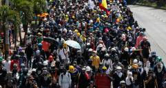 Tras el paro nacional, al final de cada mes se han realizado manifestaciones ciudadanas en Medellín. FOTO MANUEL SALDARRIAGA