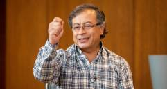 Gustavo Petro asegura que el concepto del “perdón social” tiene sustento académico. FOTO CAMILO SUÁREZ