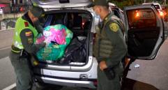 La camioneta fue abandonada porque en ella transportaban 55 kilos de marihuana. FOTO CORTESÍA