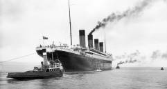 Imagen del Titanic cuando era arrastrado fuera del puerto de Southampton, en Inglaterra. FOTO Getty