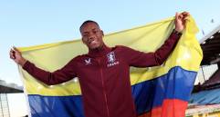 Jhon Jader Durán, tercer colombiano que juega con Aston Villa. Antes lo hicieron Juan Pablo Ángel y Carlos Sánchez. FOTO cortesía aston villa