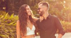 Durante la gira de Greecy Rendón por Estados Unidos, Mike Bahía le pidió, en pleno escenario, matrimonio. Foto: Tomada de redes sociales