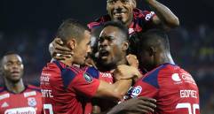 Díber Cambindo anotó su primer gol por Copa Libertadores y el número 22 vistiendo la camisa de Independiete Medellín. Con su ingreso, el Poderoso ganó en ataque y pudo aumentar el marcador. FOTO ESNEYDER GUTIÉRREZ