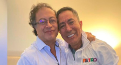 En la imagen, Gustavo Petro y el gerente de su campaña presidencial, Ricardo Roa. Este último tuvo que rendirle cuentas al CNE por las preguntas inconsistencias en los gastos. FOTO CORTESÍA
