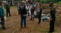 Con apoyo de expertos y autoridades civiles, la Policía destruyó 700 kilos de pólvora incautada a mediados de diciembre. FOTO: CORTESÍA DE LA POLICÍA.