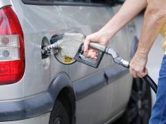 En abril el galón de la gasolina corriente fue ajustada en $400. FOTO Esneyder Gutiérrez
