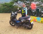 Así estuvieron las motos eléctricas, guardadas en un parqueadero, luego de ser entregadas en donación por el gobierno de Corea. FOTO CORTESÍA