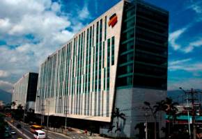 Bancolombia fue una de las empresas con mejor desempeño, pero fue castigada por los impuestos. FOTO: Archivo