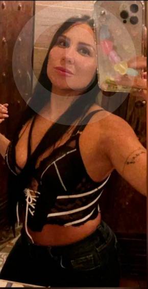 Alexandra Salazar Diosa tenía 42 años y era cosmetóloga profesional. Su cuerpo fue hallado en la parte trasera del vehículo. FOTO CORTESÍA 