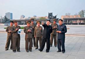 Después del lanzamiento de los misiles por parte de Corea del Norte, Corea del Sur lanzó tres proyectiles como respuesta. FOTO EFE