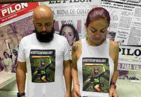 Diana Beltrán, hermana, y Julián Martínez, compañero sentimental de la ciclista. Foto: Cortesía