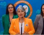 La ministra del Trabajo, Jeannette Jara, explicó las bondades de la reducción de la jornada laboral en ese país. FOTO tomada de Twiiter