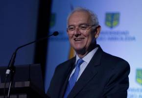 El ministro de Hacienda, José Antonio Ocampo, habló de la necesidad de incrementar en más de $20 billones la adición al presupuesto de 2023. FOTO Colprensa