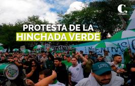 Hinchas de Nacional protestaron por los precios de los abonos