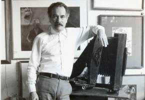 Manuel Mejía en su estudio de Medellín. Foto: archivo personal.