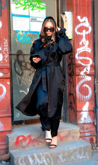 Esta fue la aparición de Anna Delvey cuando se dirigía a la audiencia con la corte de Nueva York. FOTO: GETTY