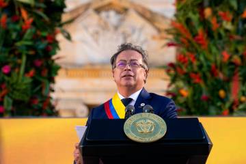 Gustavo Petro tomó posesión como presidente de Colombia