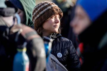 Greta Thunberg reapareció públicamente luego de su detención en Alemania en medio de una protesta contra minas de carbón. FOTO EFE 