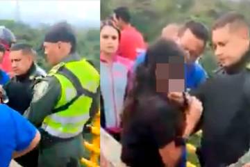 Los patrulleros tardaron varios minutos en rescatar a la joven. FOTO CAPTURA DE PANTALLA 