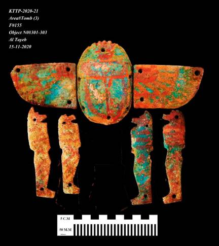 También han hallado un área de trabajo con moldes para la producción de amuletos y objetos decorativos y una zona para la fabricación de ladrillos usados en la construcción de templos. Foto EFE