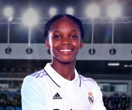 Linda es la primera colombiana que vestirá la camiseta del Real Madrid y la cuarta futbolista, contando los masculinos, en hacerlo, tras Freddy Rincón, Edwin Congo y James Rodríguez. FOTO FCF
