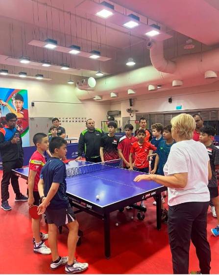 Emanuel se codea con campeones mundiales y medallistas olímpicos en Singapur