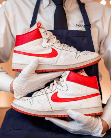Esta es la cifra que pagaron por unos zapatos que usó Jordan en 1984
