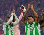 Nacional ganó el clásico paisa 3-1 y de esta manera empezó la celebración de sus 76 años. FOTO JAIME PÉREZ