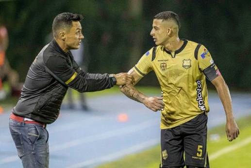 El compromiso entre Águilas Doradas y Deportivo Pasto en el Alberto Grisales de Rionegro está suspendido por lluvia. FOTO CARLOS VELÁSQUEZ 