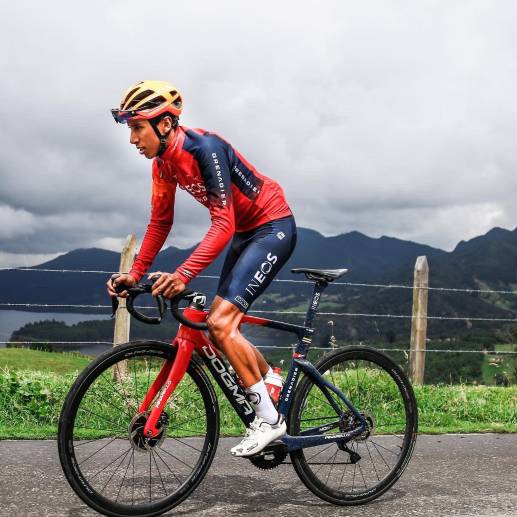 Egan Bernal, uno de los mejores corredores del mundo en los últimos cinco años. FOTO TWITTER EGAN BERNAL