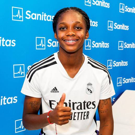 Linda mantiene su sonrisa en el Real y, este domingo, tendrá otra oportunidad de jugar ante el rival de patio, el Atlético. FOTO<b><span class="mln_uppercase_mln"> @realmadridfem</span></b>