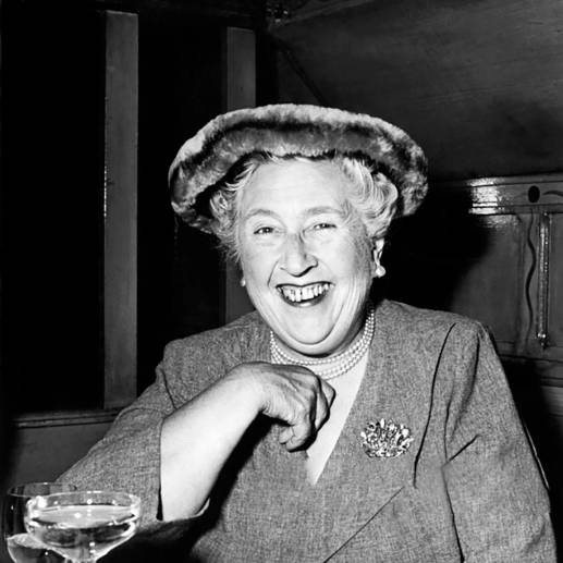 Ni “la reina del misterio” —la novelista Agatha Christie— se ha escapado del juicio de los “lectores sensibles”. Foto: Getty.