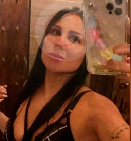 El cuerpo de Alexandra Salazar Diosa fue encontrado en los asientos traseros del vehículo. Tenía 42 años y era cosmetóloga profesional. FOTO CORTESÍA 