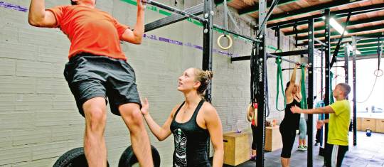 La deportista María Clara Ceballos, campeona nacional de Crossfit, transmite todos sus conocimientos y experiencia en una App. FOTO Juan Antonio Sánchez
