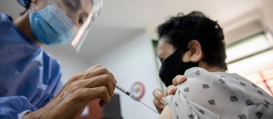 El director del Invima, Julio César Aldana, expresó que el veredicto podría tardarse menos de 10 días. Foto: Camilo Suárez. 