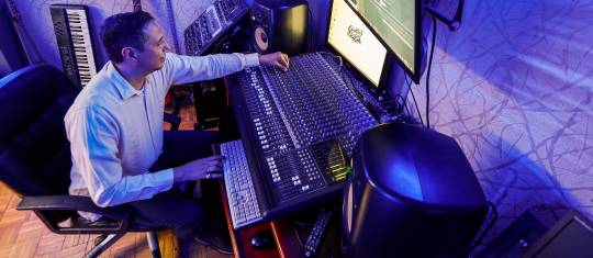 Digital Music, casa productora con más de 20 años de experiencia, apoya a los músicos en su composición utilizando distintas herramientas. FOTO Manuel Saldarriaga