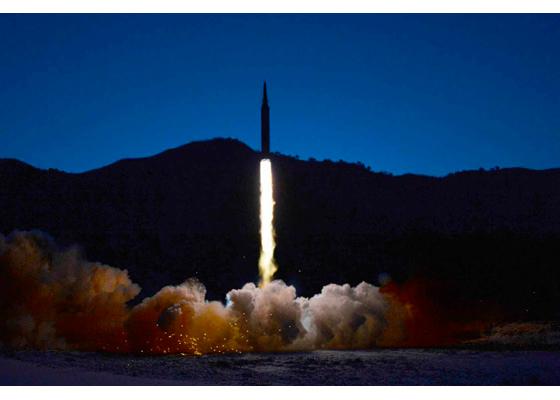 Lanzamiento de misil de Corea del Norte. FOTO: Prensa oficial del Partido de los Trabajadores Rodong Sinmun