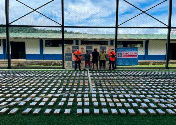 El cargamento fue trasladado hasta la Estación de Guardacostas de Bahía Solano. FOTO: ARMADA DE COLOMBIA
