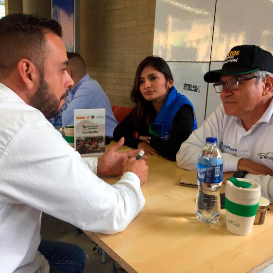 Jornada de rueda de servicios.