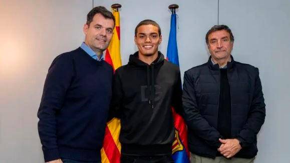 Joao Mendes se vinculó a La Masía del Barcelona. FOTO @FCBmasia
