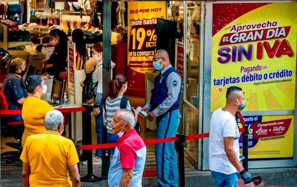 Así será el día sin IVA de Petro: solo productos “made in” Colombia y otros cambios que habrá