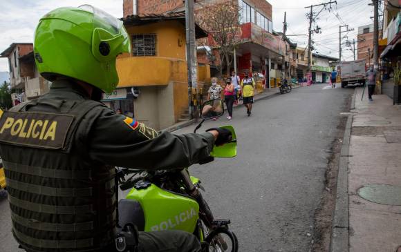 Los alcaldes del Valle de Aburrá están tratando de incrementar los cuadrantes de Policía y las cámaras de vigilancia, aunque no han podido contener los hurtos. FOTO edwin bustamante