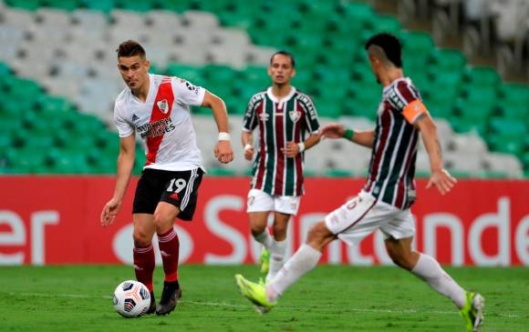 El delantero colombiano Rafael Santos Borré es uno de los 20 jugadores del país que disputan la Copa Libertadores. FOTO EFE 
