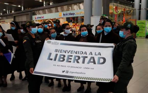 Con carteles fue recibida la religiosa en el aeropuerto El Dorado. FOTO Cortesía Con carteles fue recibida la religiosa en el aeropuerto El Dorado. FOTO Cortesía