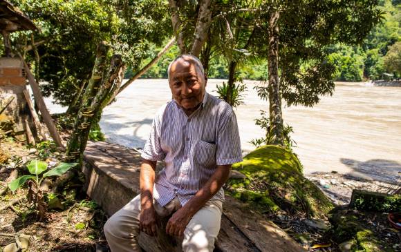 José Barrera vivía en La Platanera, sector donde más de 30 casas siguen sin habitar, pues no se logró consenso con EPM. Foto: Carlos Velásquez.