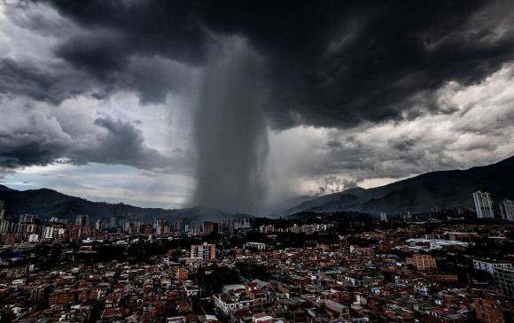 Emergencias Por Aguacero En Medellin Sabaneta Y Envigado