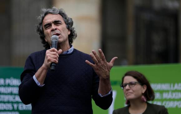 La Fiscalía anunció esta mañana que le imputará cargos al exgobernador de Antioquia, Sergio Fajardo, por un contrato celebrado en 2013. FOTO: COLPRENSA