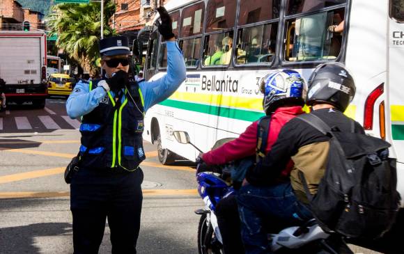 En Bello operan 98 efectivos de tránsito. FOTO julio herrera