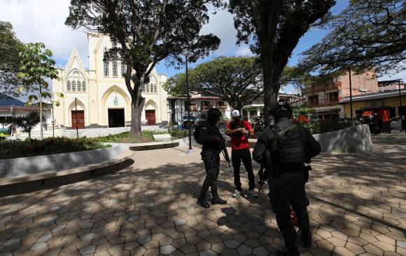El año pasado en este mismo municipio ocurrió la masacre de diez personas mientras dormían en un cambuche de la finca cafetera La Gabriela, ubicada en la vereda La Julia, a 30 minutos del casco urbano de Betania. Foto: Edwin Bustamante Restrepo